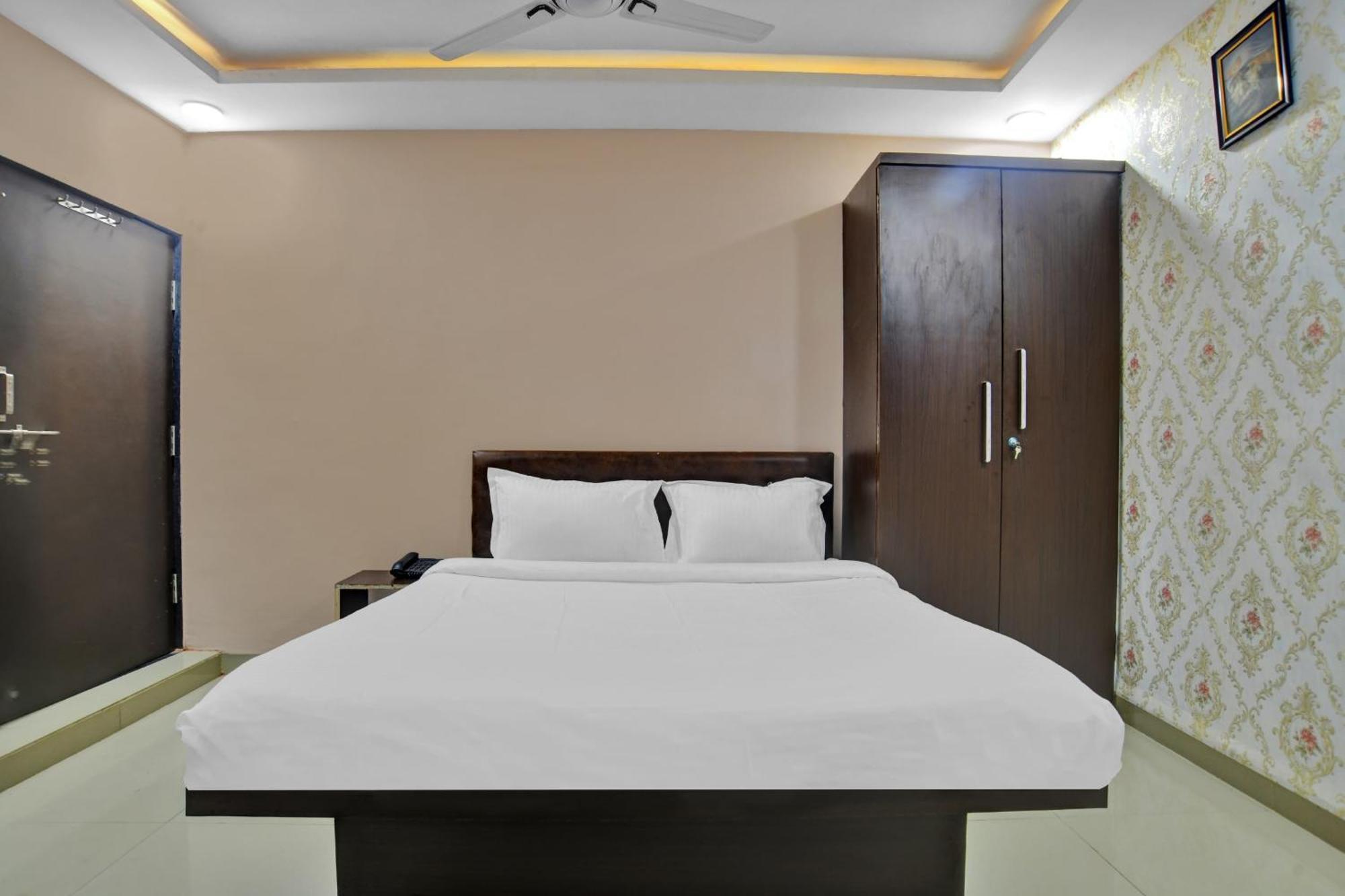 Hotel O Sai Sahara Indore Buitenkant foto